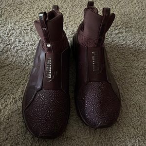 Burgundy/plum Puma sneakers